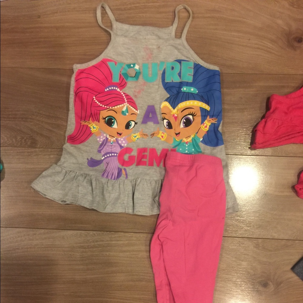 Girls outfit shimmer and shine